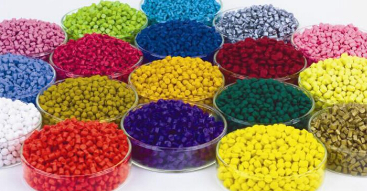 塑料开裂的主要原因有哪些？